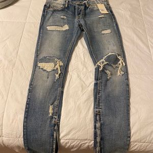 MNML jeans brand new size 32